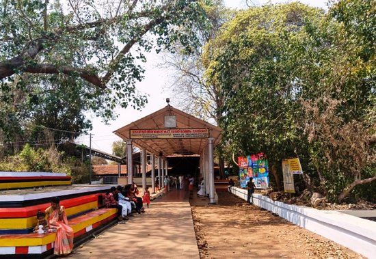 Madayi Kavu