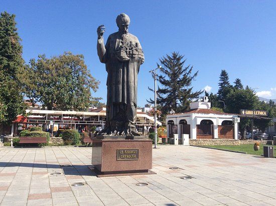 Monument St. Kliment Ohridski