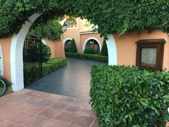 Espai Grill Restaurant & Garden Terrace