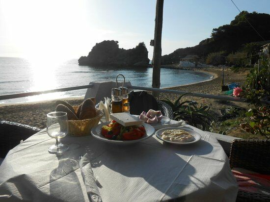 Spyros Bar & Restaurant