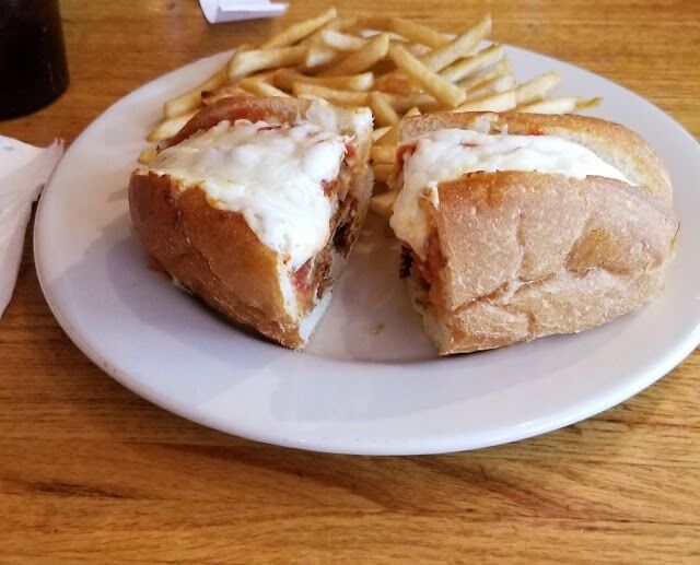 Pazzo's Pizzeria